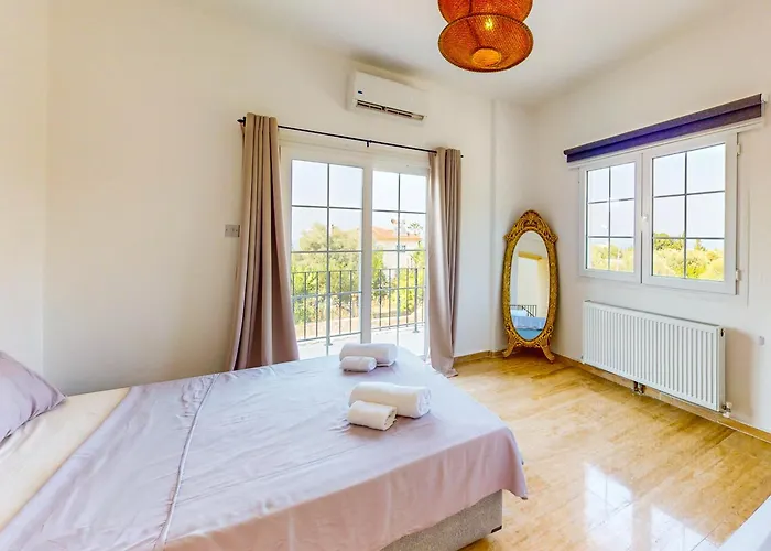 Bella קיירניה